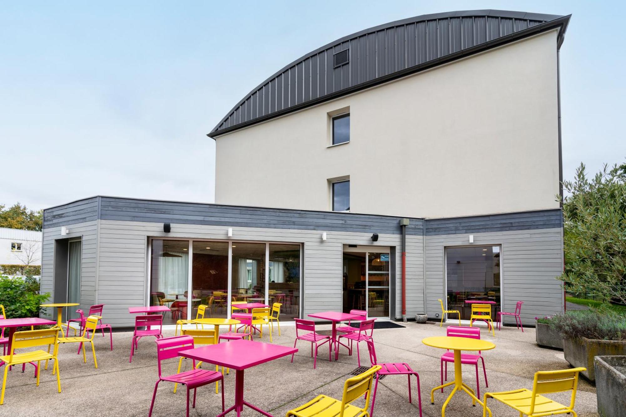 Hotel Ibis Styles Prevessin Geneve Aeroport Exterior foto