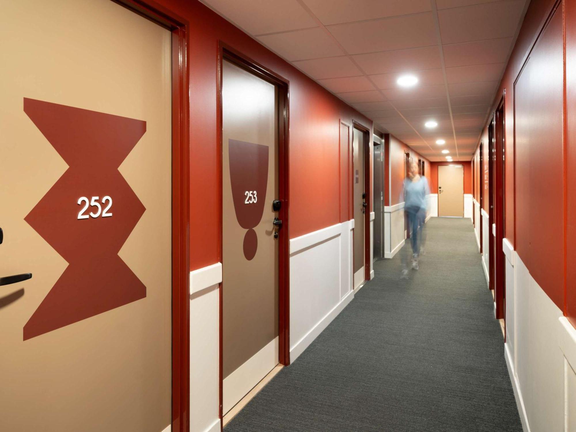 Hotel Ibis Styles Prevessin Geneve Aeroport Exterior foto